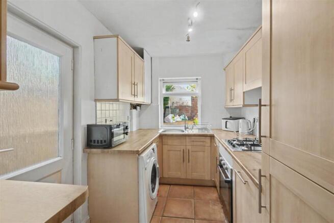 Kitchen_1.jpeg