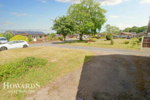 32, Royden Way, Fleggburgh NR29 3AZ
