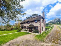 Willow Thatch, Main Road, Newport PO30 3ER