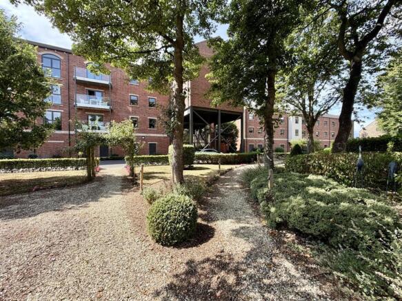 Bramleys Estate Agents - Wheatley House - Mirfield