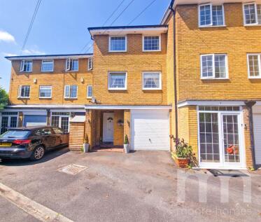 PLYMOUTH DRIVE, Bramhall SK7 2JB