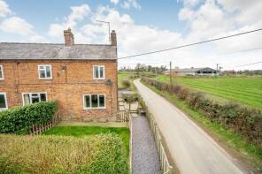10, Hollins Lane, Whitchurch SY13 3NT