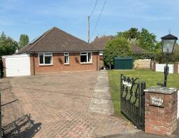 Windy Ridge, Digby Crescent, Sherborne DT9 6QW