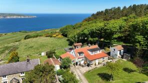 White Cottage, Peakside, Ravenscar, Scarborough YO13 0NE