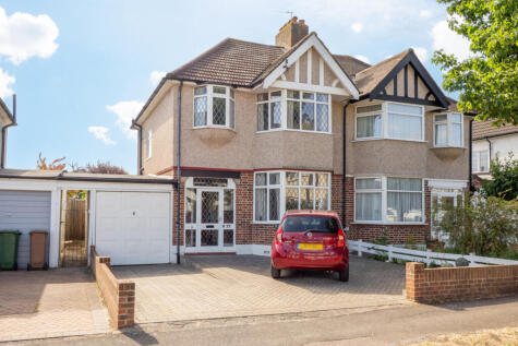 Woodstock Avenue, Sutton, SM3