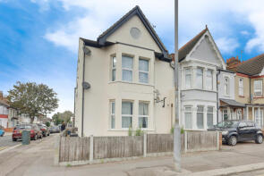 75b, Westborough Road, Westcliff-on-sea SS0 9DW