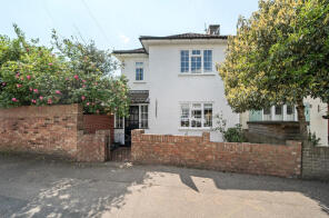10, Shepperton Road, Staines-upon-thames TW18 1SD