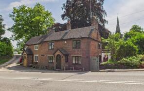 Bumble Cottage, The Casey, Ashbourne Road, Fenny Bentley DE6 1LB