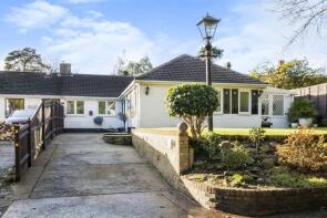 Green Valley, Hammerpond Road, Horsham RH13 6PB