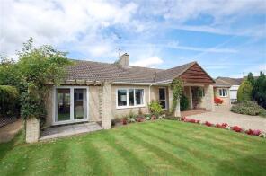 2 Airmyn, Cloatley Road, Malmesbury SN16 9LQ