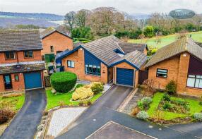 19, Kirk Edge Avenue, Sheffield S35 0BA