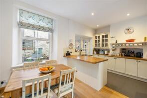 1, Hillside, A379 Through Frogmore, Kingsbridge TQ7 2NR
