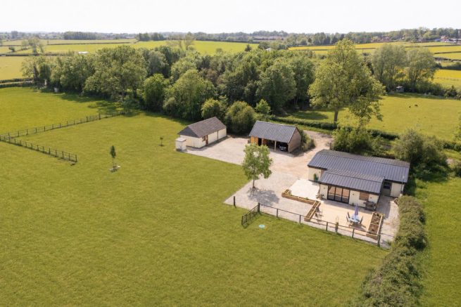 Hollybank Farm, Hill