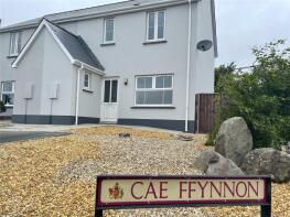 1, Cae Ffynnon, Bancyfelin, Carmarthen SA33 5DQ