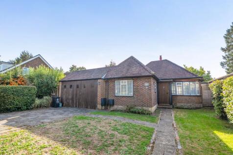 Manor Avenue, Caterham, CR3