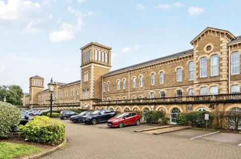Princess Park Manor, Friern Barnet