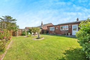Vista, Sunset Walk, Bush Estate, Norwich NR12 0SX