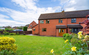 25, Courts Close, Bromsgrove B60 4BZ