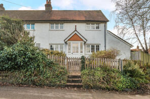 2, Whitmore Hill Cottages, Whitmore Vale Road, Grayshott, Hindhead GU26 6LU