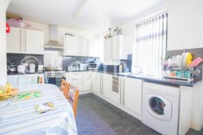 84, Hastings Avenue, Bradford BD5 9PP