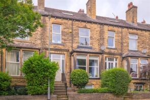 8, Abbey Walk South, Halifax HX3 0AP