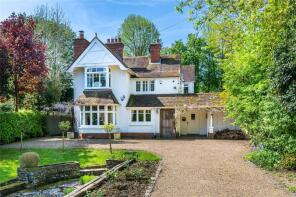 Walton House, Northfield Avenue, Lower Shiplake, Henley-on-thames RG9 3PD