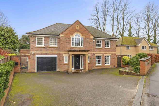 12 Chilterns Park, SL8 5LB (LOW RES)-24