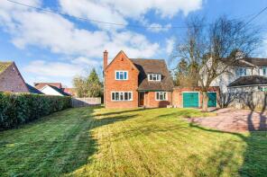 Greencroft, Droitwich Road, Bromsgrove B60 4DB