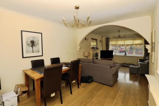 Lounge/Dining Room