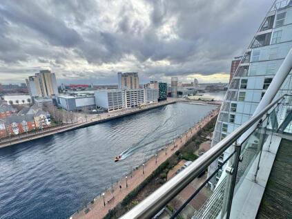 N V Building, 100 The Quays, Salford, Lancashire, M50