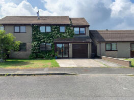 9, Huntersfield, Camborne TR14 0HW