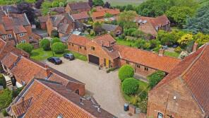The Long Barn, Blackcliffe Farm Mews, Loughborough Road, Bradmore NG11 6PD
