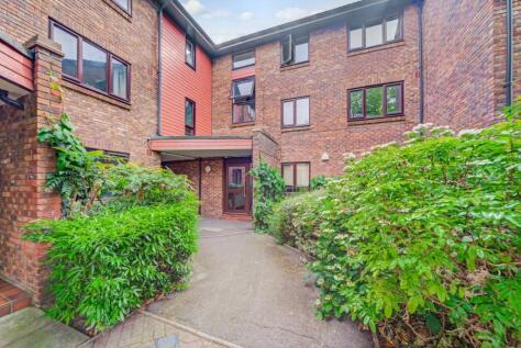 Allendale Close, Camberwell, SE5