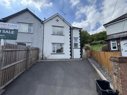 Brondeg, Heolgerrig, Merthyr Tydfil, CF48 1TP