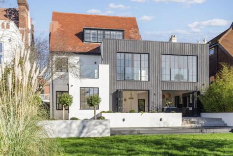 Cromwell Road, Hove, BN3