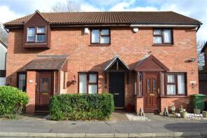 4, Mansard Close, Hornchurch RM12 4HS