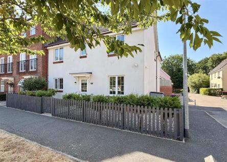 Braiding Crescent, Braintree