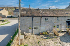 1 Hessays Yard, Gate Eel Farm, Dacre Banks HG3 4ED