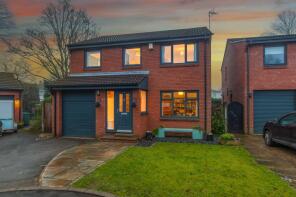 9, Summerhill Gardens, Roundhay, Leeds LS8 2EL