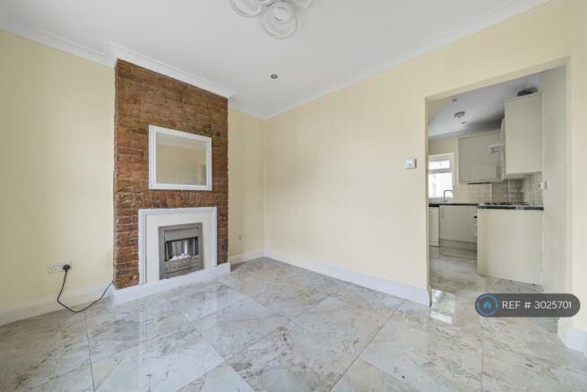 Living Room Pic 1