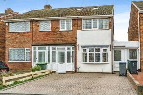 4, Heath Close, Tipton DY4 7PB
