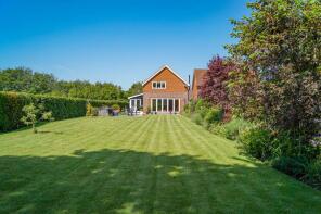 2, Riverview, Low Road, Saxmundham IP17 2NU