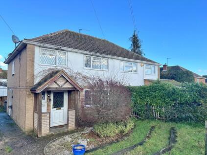 Follett Close, Old Windsor, Berkshire, SL4