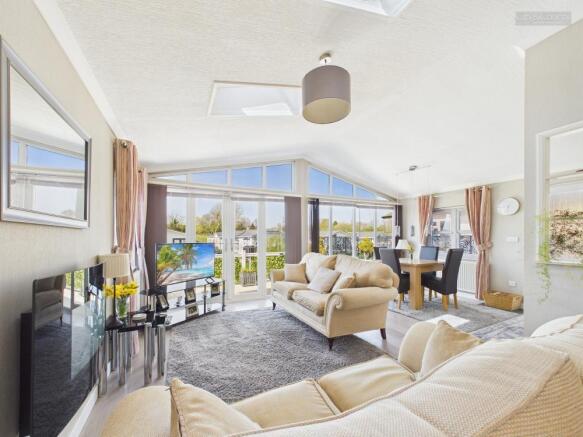 Living/Dining Room