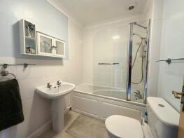 27, Brookside, Royston SG8 5TQ