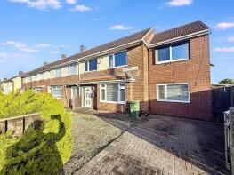 2, Raglan Close, Stockton-on-tees TS19 9LZ