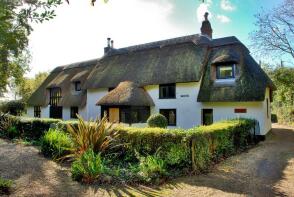 2, Hinton House Cottages, Dark Lane, Christchurch BH23 7EA