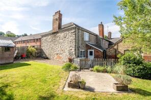 Oak House, Llandyssil, Montgomery SY15 6LQ