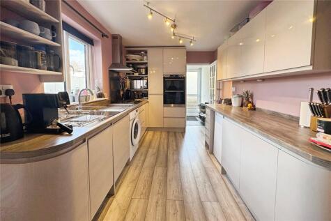 Carnarthen Street, Camborne, Cornwall, TR14
