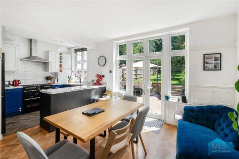 Alexandra Park Road, London, N22